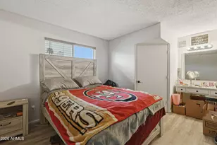 7233 W Hatcher Rd, Peoria, AZ 85345 - Photo 12