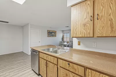 7233 W Hatcher Road, Peoria, AZ 85345 - Photo 28