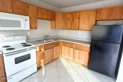 1702 W Shangri La Road, Phoenix, AZ 85029 - Photo 8