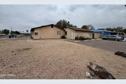 1702 W Shangri La Road, Phoenix, AZ 85029 - Photo 8