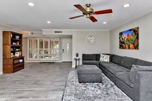 19034 N Palo Verde Dr, Sun City, AZ 85373 - Photo 8