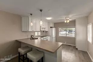 10839 W Michael Dr, Peoria, AZ 85373 - Photo 4