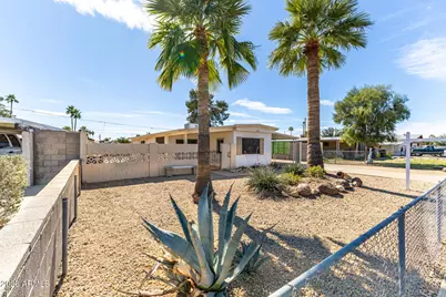 10839 W Michael Drive, Peoria, AZ 85373 - Photo 30