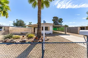 10839 W Michael Dr, Peoria, AZ 85373 - Photo 2