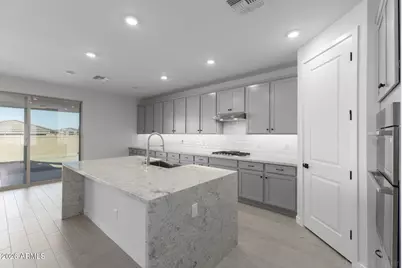 8627 N 176th Lane, Waddell, AZ 85355 - Photo 10