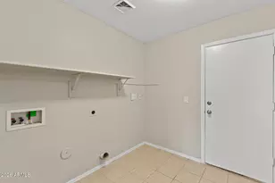 15281 W Hearn Rd, Surprise, AZ 85379 - Photo 10