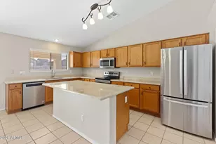 15281 W Hearn Rd, Surprise, AZ 85379 - Photo 22