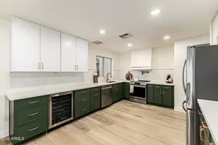 2905 E Glenhaven Dr, Phoenix, AZ 85048 - Photo 12