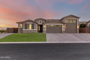 12515 W Tuckey Ln, Glendale, AZ 85307 - Photo 2