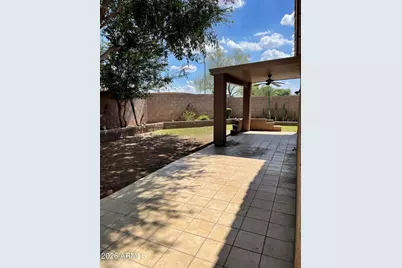 26201 N 47th Place, Phoenix, AZ 85050 - Photo 12