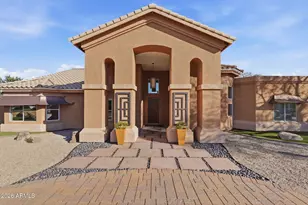 5332 W Misty Willow Ln, Glendale, AZ 85310 - Photo 4