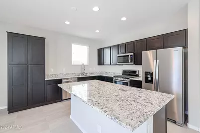 8963 W Luke Avenue, Glendale, AZ 85305 - Photo 2