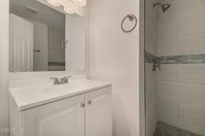 328 E Monte Way, Phoenix, AZ 85042 - Photo 20