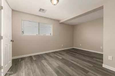 328 E Monte Way, Phoenix, AZ 85042 - Photo 16