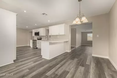 328 E Monte Way, Phoenix, AZ 85042 - Photo 12