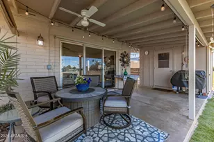 11038 N Coggins Dr, Sun City, AZ 85351 - Photo 12