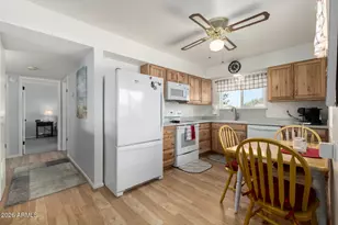 11038 N Coggins Dr, Sun City, AZ 85351 - Photo 8