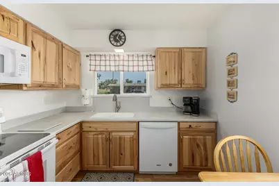 11038 N Coggins Drive, Sun City, AZ 85351 - Photo 18