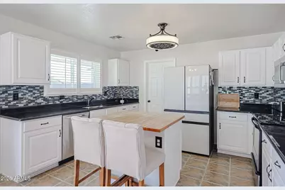 10529 W Robin Lane, Peoria, AZ 85383 - Photo 6