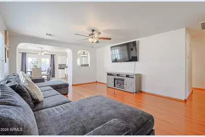 10529 W Robin Lane, Peoria, AZ 85383 - Photo 2