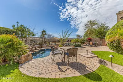 17873 W Lavender Lane, Goodyear, AZ 85338 - Photo 2