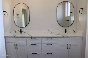 10859 W Reef Cir, Arizona City, AZ 85123 - Photo 18