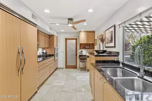 8435 E San Candido Dr, Scottsdale, AZ 85258 - Photo 12