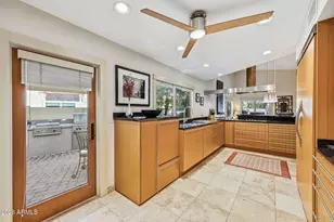 8435 E San Candido Dr, Scottsdale, AZ 85258 - Photo 14