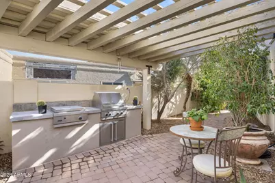 8435 E San Candido Drive, Scottsdale, AZ 85258 - Photo 8