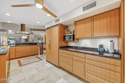 8435 E San Candido Drive, Scottsdale, AZ 85258 - Photo 12