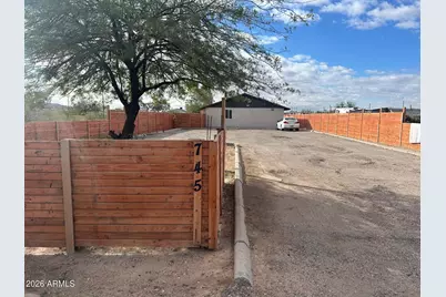 745 W McMurray Boulevard, Casa Grande, AZ 85122 - Photo 4