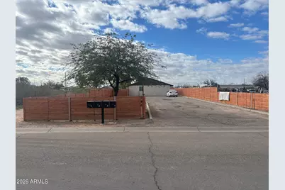 745 W McMurray Boulevard, Casa Grande, AZ 85122 - Photo 1