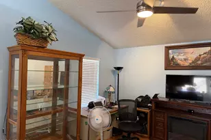 7138 W Jenan Dr, Peoria, AZ 85345 - Photo 14