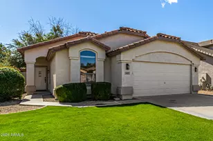 669 E Cathy Dr, Gilbert, AZ 85296 - Photo 2