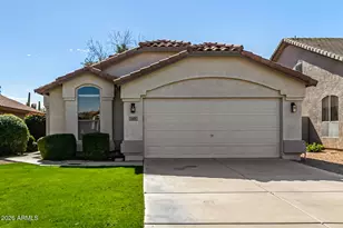 669 E Cathy Dr, Gilbert, AZ 85296 - Photo 1