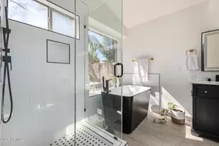 669 E Cathy Dr, Gilbert, AZ 85296 - Photo 18