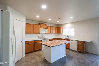 11538 W Vogel Avenue, Youngtown, AZ 85363 - Photo 8