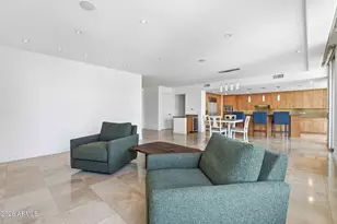2402 E Esplanade Ln, Phoenix, AZ 85016 - Photo 10