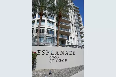 2402 E Esplanade Lane #901, Phoenix, AZ 85016 - Photo 2