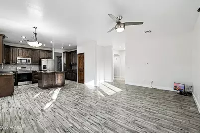 563 E Krista Way, Tempe, AZ 85284 - Photo 8