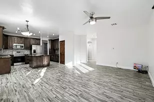 563 E Krista Way, Tempe, AZ 85284 - Photo 8