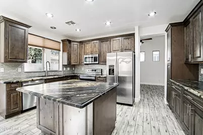 563 E Krista Way, Tempe, AZ 85284 - Photo 10