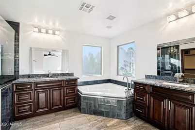 563 E Krista Way, Tempe, AZ 85284 - Photo 16