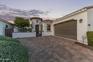 10704 E Hawk Ave, Mesa, AZ 85212 - Photo 2