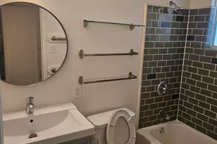 1510 E Highland Ave, Phoenix, AZ 85014 - Photo 8