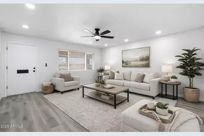 10528 W Saratoga Circle, Sun City, AZ 85351 - Photo 2