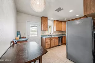 1108 W Mission Ln, Phoenix, AZ 85021 - Photo 10