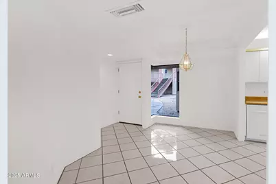5035 N 10th Place #108, Phoenix, AZ 85014 - Photo 2