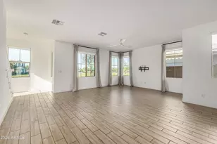 2042 W Lariat Ln, Phoenix, AZ 85085 - Photo 4