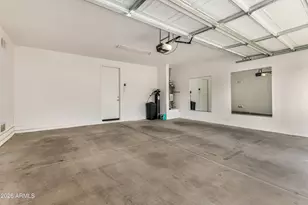 2042 W Lariat Ln, Phoenix, AZ 85085 - Photo 18